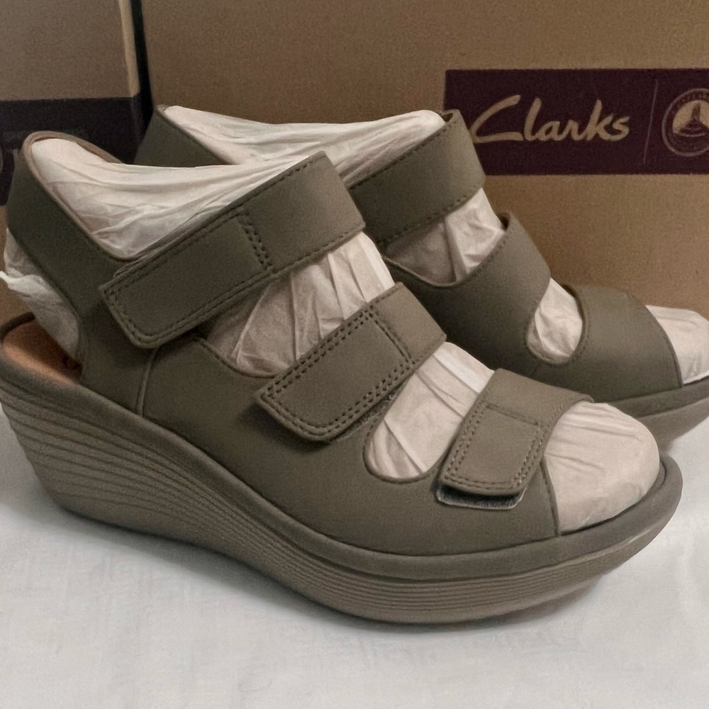 Clarks W 6.5 NIB